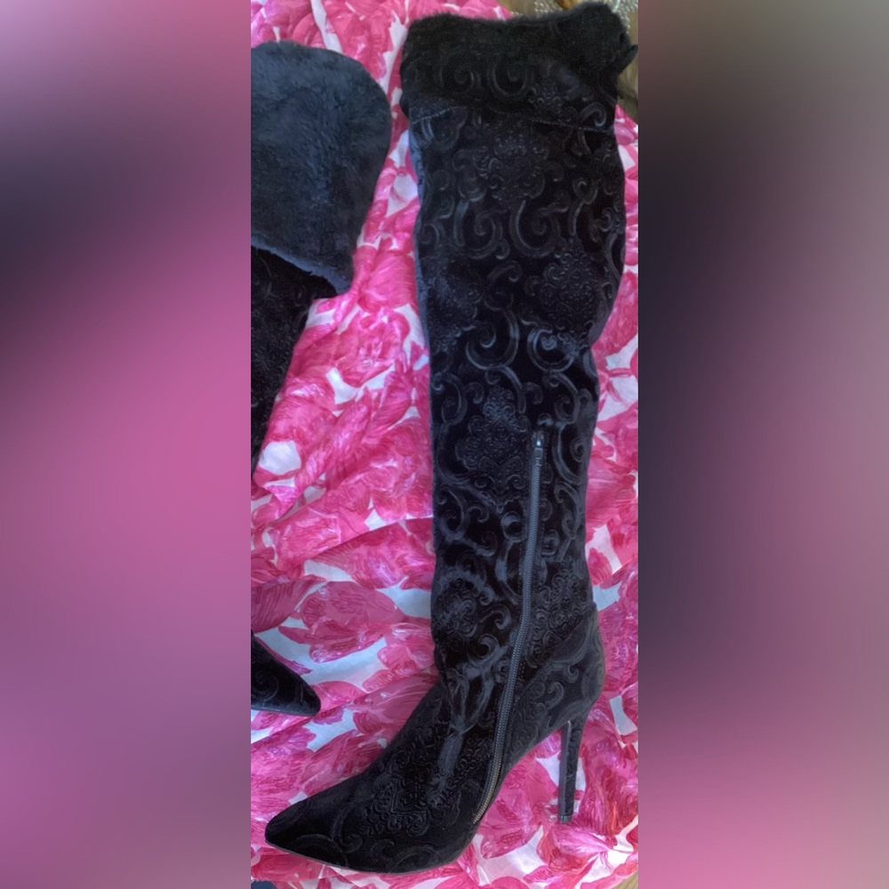 NWOT Qupid Black Textured Heeled Boots 8.5 - Picture 3 of 16